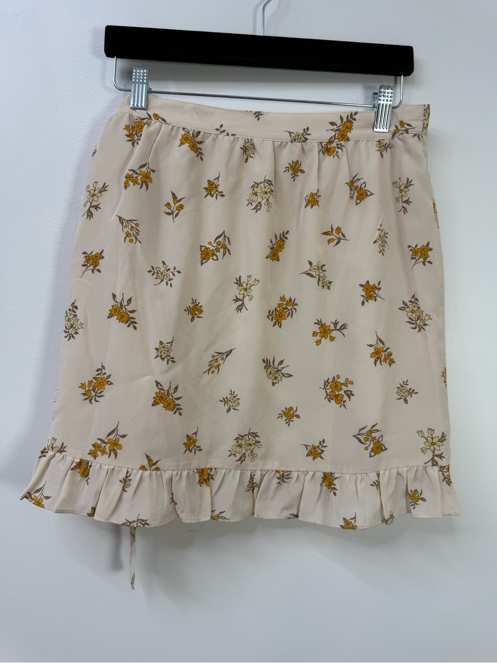 Madewell Cream Floral Wrap Mini Silk Skirt with Ruffle - Picture 4 of 10